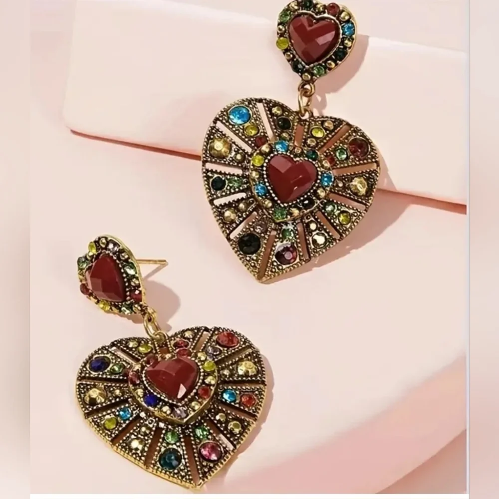 WORLD MARKET BOHO HEART DANGLE EARRINGS NWOT